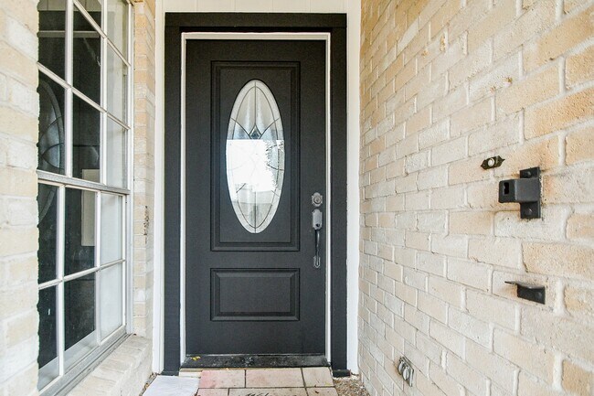 Photo - 7822 Albin Ln