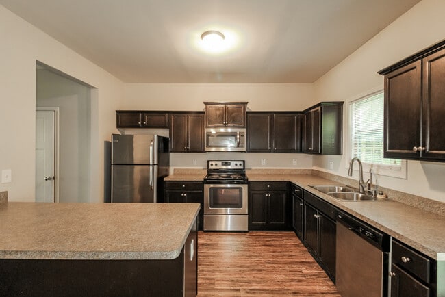 Photo - 408 Pearl St