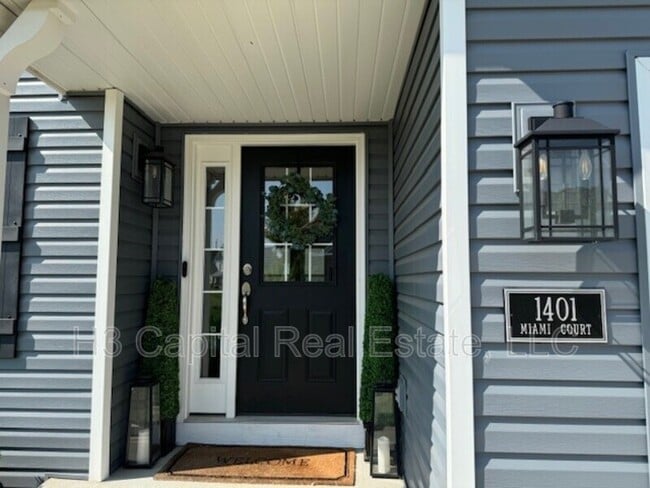 Photo - 1401 Miami Ct