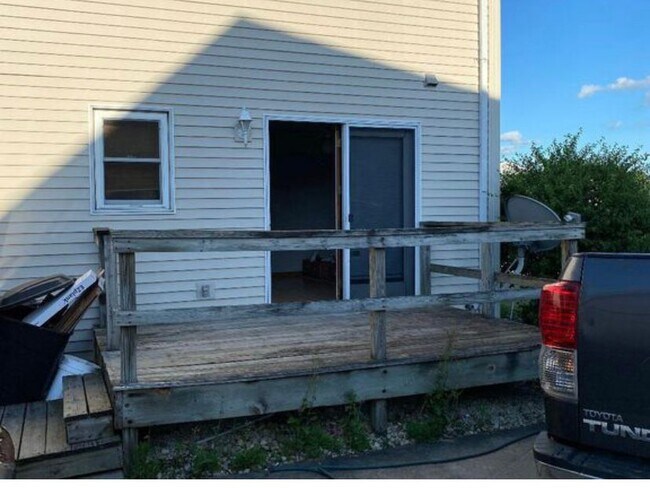 Photo - 475 Plum Creek Ct