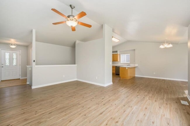 Photo - 101 Whitney Bay