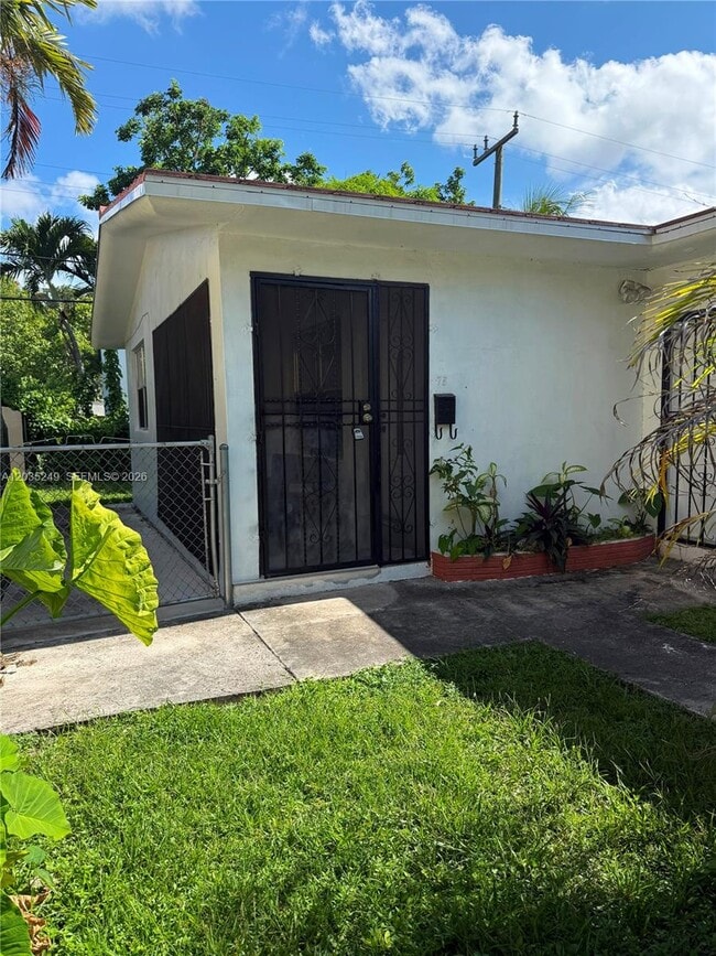Photo - 78 NE 43rd St Unidad 0