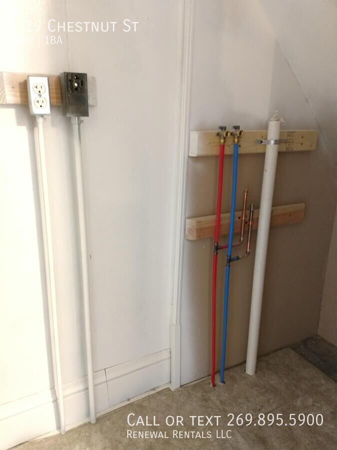 Photo - 419 Chestnut St