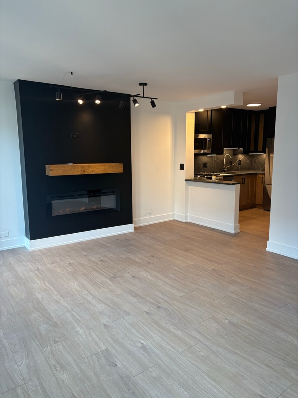 Photo - 1 E Scott St Unit 601