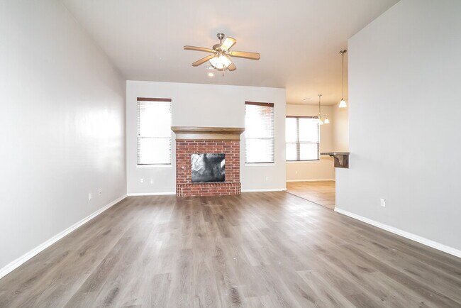 Photo - 2004 NE 32nd St