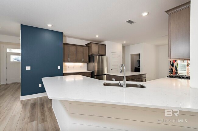 Photo - 231 Bronze St