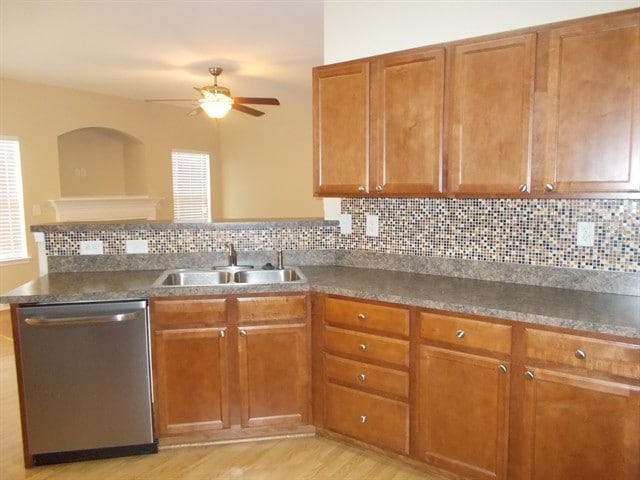 Photo - 10505 Meadow Crossing Ln