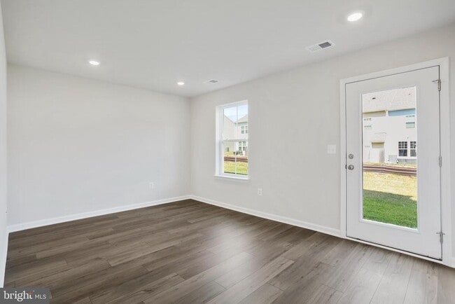 Building Photo - 104 Kinkade Ct