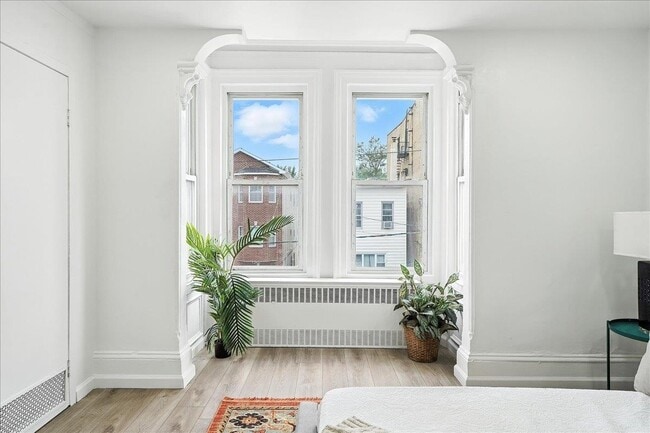 Photo - 283 Griffith St Unit 2