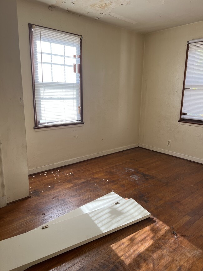 Photo - 5663 Gatesworth Ave