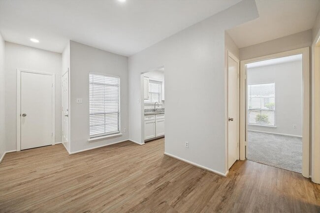 Photo - 5001 Lamonte Ln Condo Unit 23