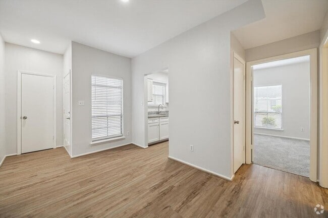 Building Photo - 5001 Lamonte Ln Unit 23 Rental