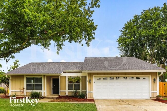 Photo - 10865 Saddlehorn Dr House
