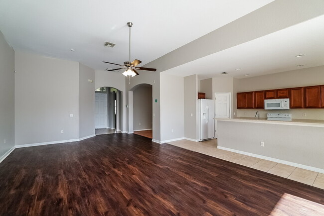 Photo - 10902 Tree Cactus Loop