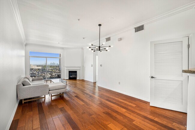 3750 Santa Rosalia Dr Unit 408