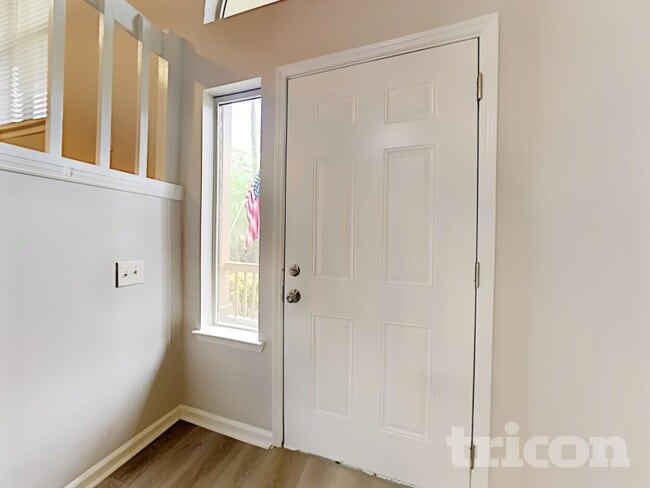 Photo - 2122 Cedar Creek Ln