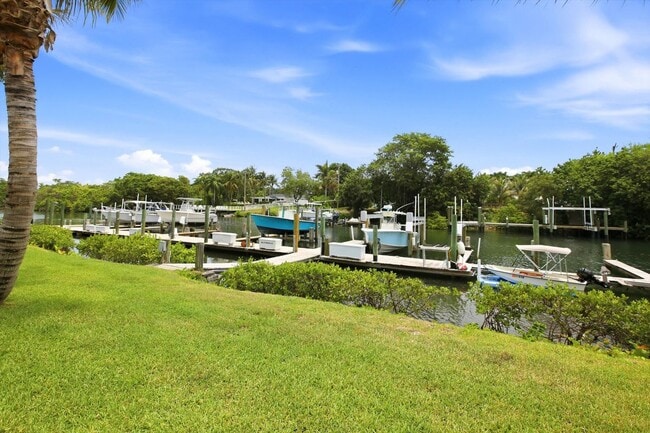 Photo - 412 Southwind Dr