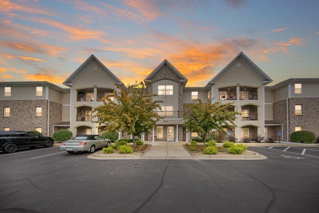 Building Photo - 15631 Linnet St NW Unit 110