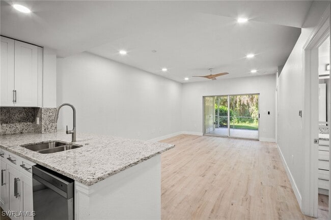 Building Photo - 4450 Botanical Pl Cir Unit 6 Rental