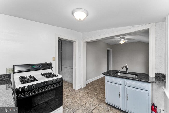 Photo - 255 Noble St