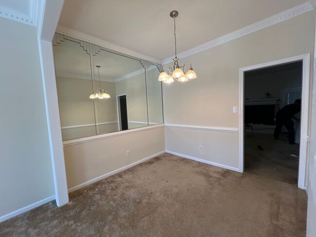 Photo - Spacious HOLLAND MEADOWS townhome