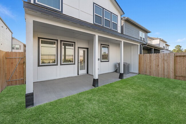 Photo - 1514 Blue Acer Dr