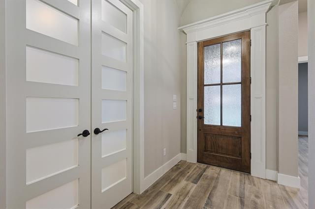 Photo - 2084 Glenhollow Dr