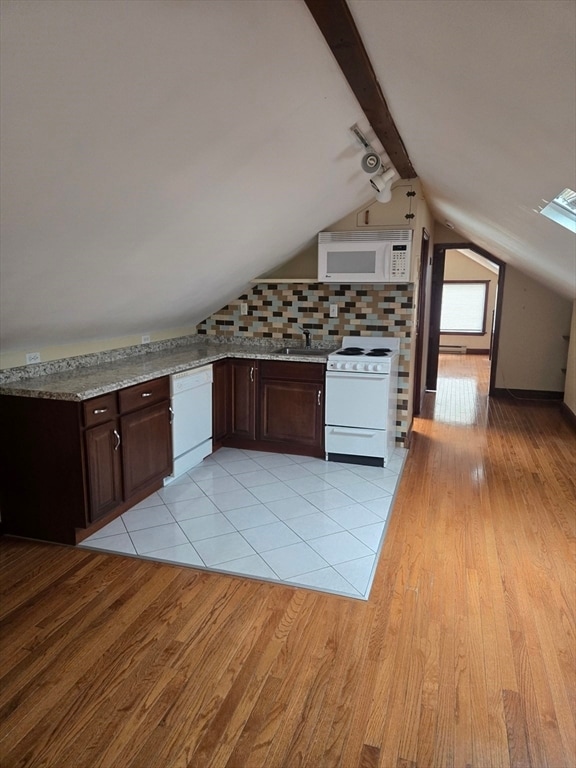 Building Photo - 117 Willow St Unit 3