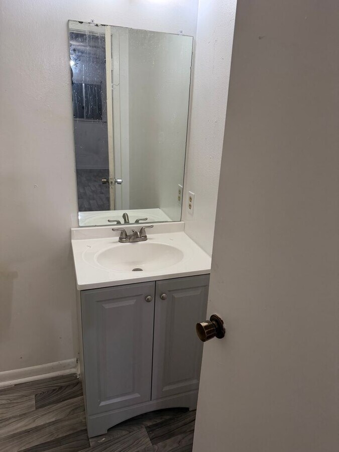 Photo - Studio Apartment Available in Huntsville, TX Unit M