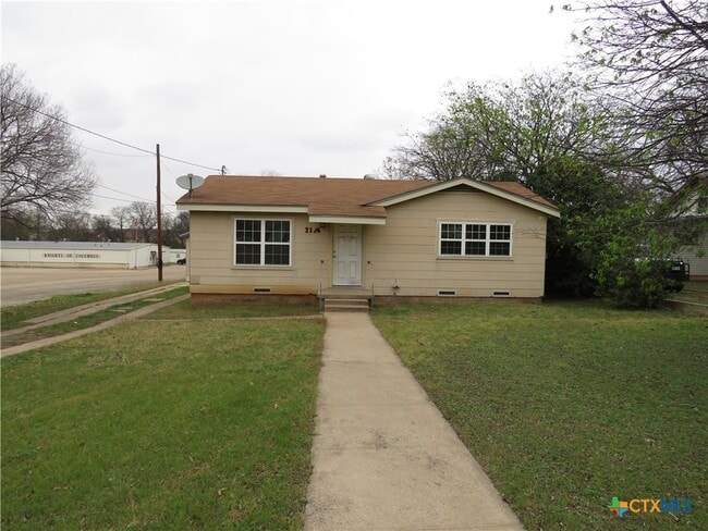Photo - 2116 W Avenue D House