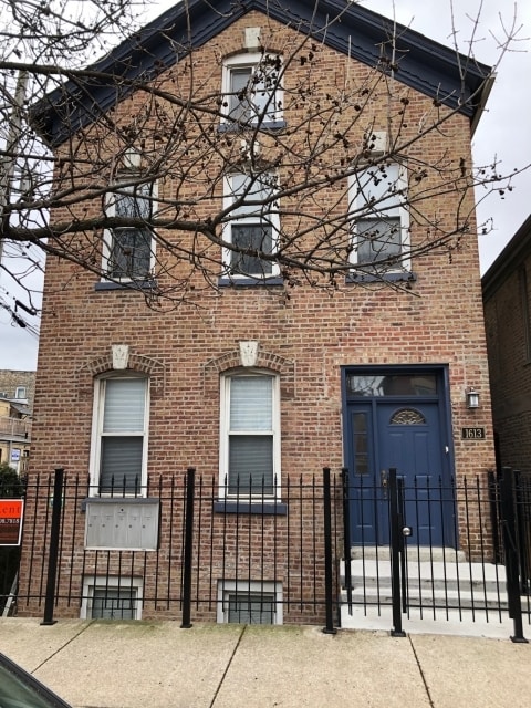 Photo - 1613 W Pierce Ave Unit 2F