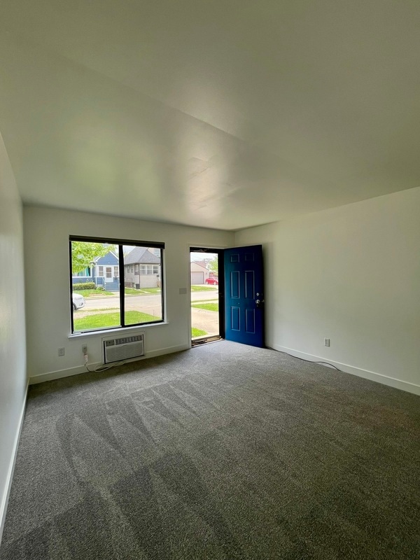 Photo - 1462 Euclid St
