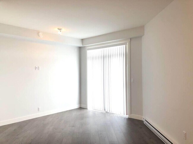 20686 Eastleigh Crescent Unit 5XX