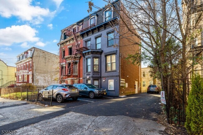 Photo - 147 Grant Ave Rental