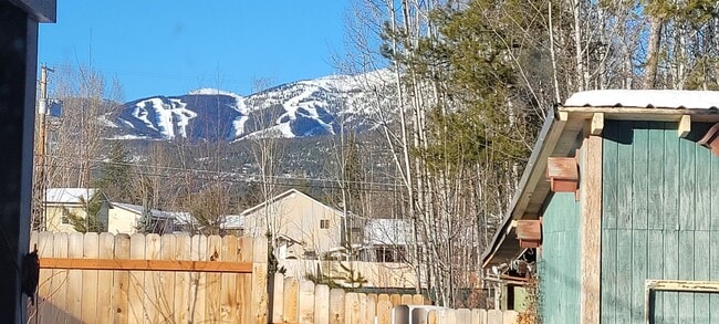 Photo - 716 Edgewood Pl