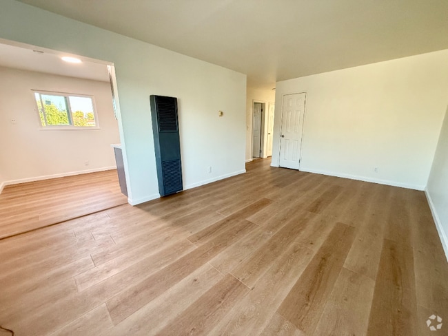 Building Photo - 2322 Mammoth Dr Rental