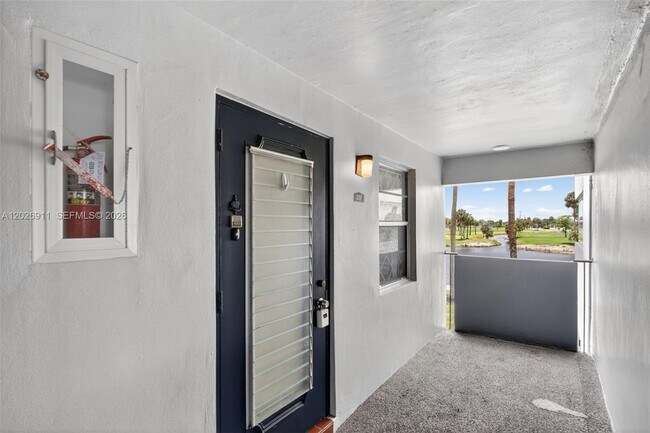 Photo - 7807 Golf Cir Dr Unidad 207