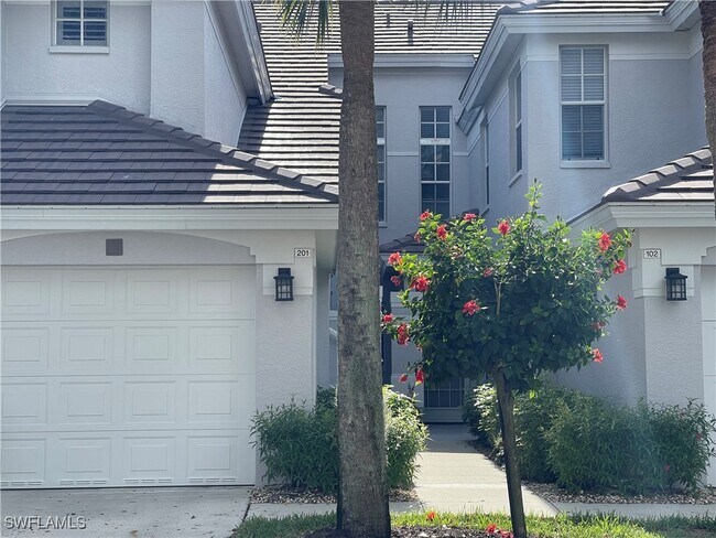25232 Pelican Creek Cir Unit 202