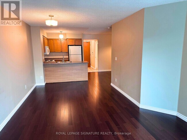 Photo - 219 Fort York Blvd Unit 911