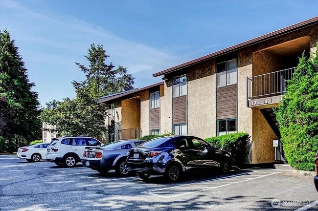 Photo - Cozy 1 bedroom in the heart of Kingsgate neighborhood