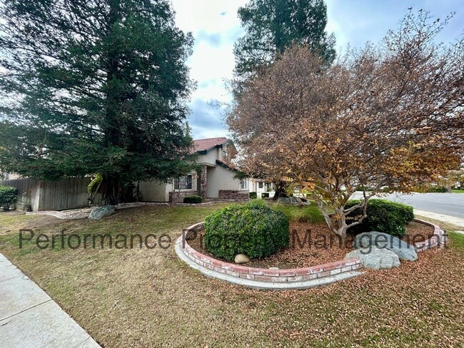 Photo - Stunning 4 Bed/3 Bath Home in The Oaks w/ Pool, Solar & $0 Deposit Option