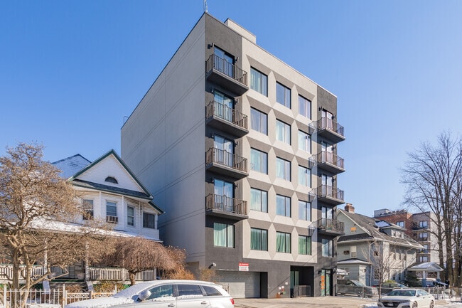 Photo - 1565 New York Ave Apartments