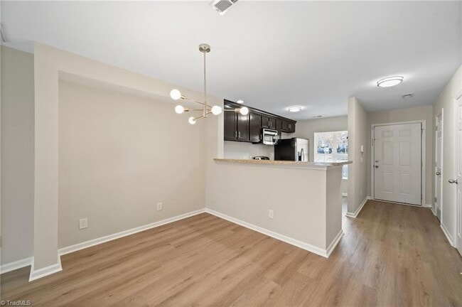 Photo - 668 Grasswren Way