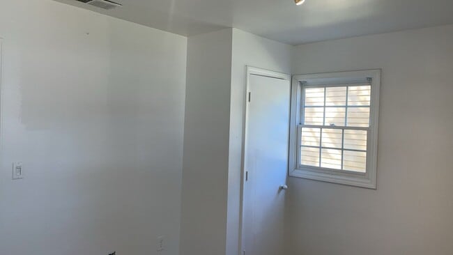 Photo - 1750 Kristi Dr Apartments Unit 4