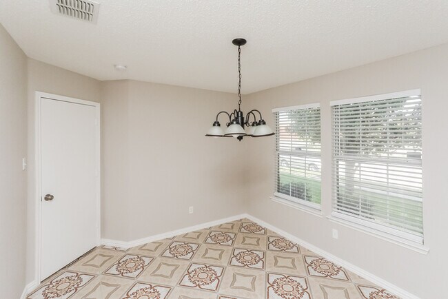 Photo - 2430 Manchester Ln