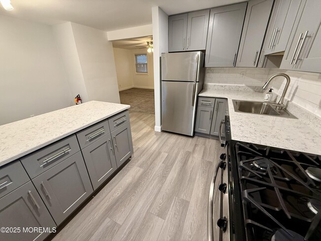 Photo - 169 Manor Dr