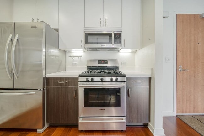 Building Photo - Condo for Rent in the Mission District - $...