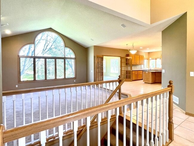 Photo - 640 S Park Ct