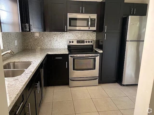 Building Photo - 3361 NW 85th Ave Unit 206 Rental