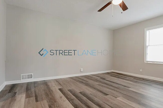 Photo - 2621 Avalon Rd